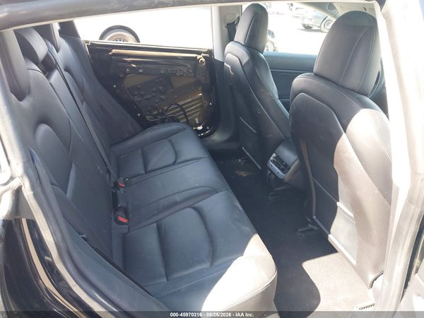 2019 TESLA MODEL 3 — I8
