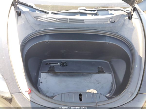 2019 TESLA MODEL 3 — I10