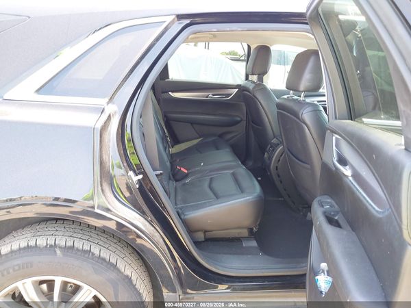 2018 CADILLAC XT5 LUXURY — I8