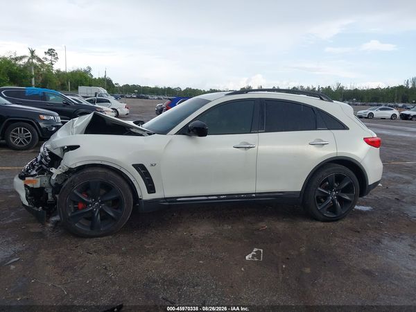 2016 INFINITI QX70