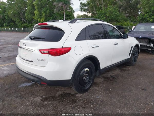 2016 INFINITI QX70