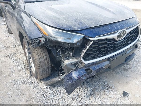 2023 TOYOTA HIGHLANDER LE — I6