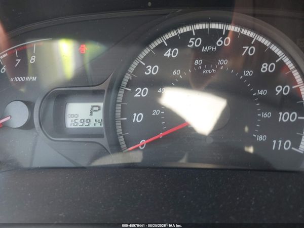 2014 TOYOTA SIENNA LE V6 8 PASSENGER — I7