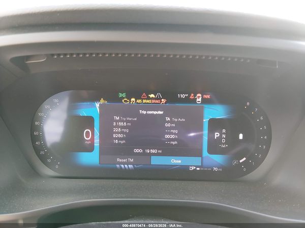 2025 VOLVO XC40 B5 PLUS DARK THEME — I7