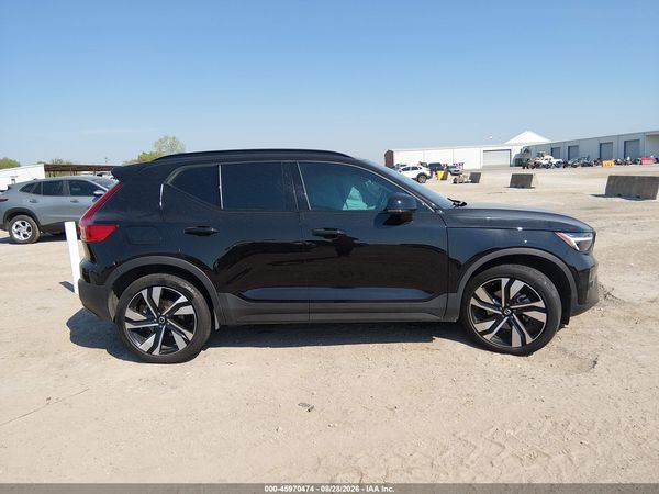 2025 VOLVO XC40 B5 PLUS DARK THEME — I116