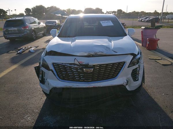 2021 CADILLAC XT4 FWD LUXURY