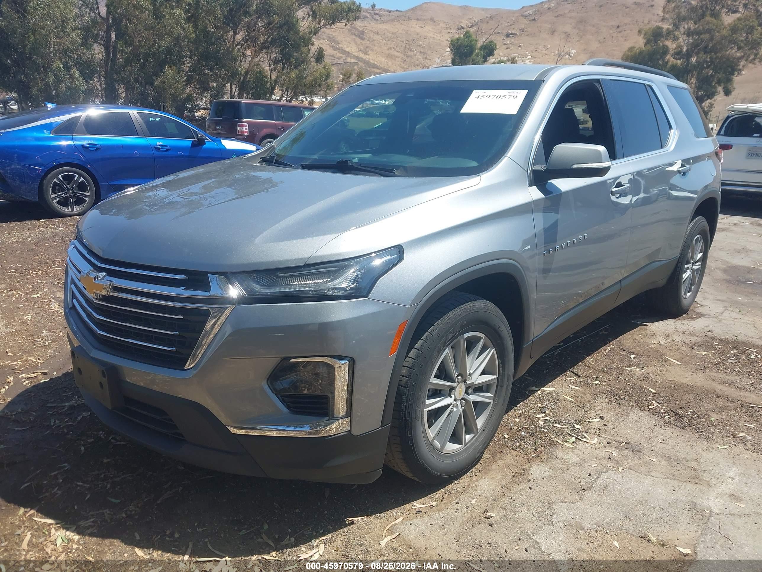 2023 CHEVROLET TRAVERSE FWD LT CLOTH — I2