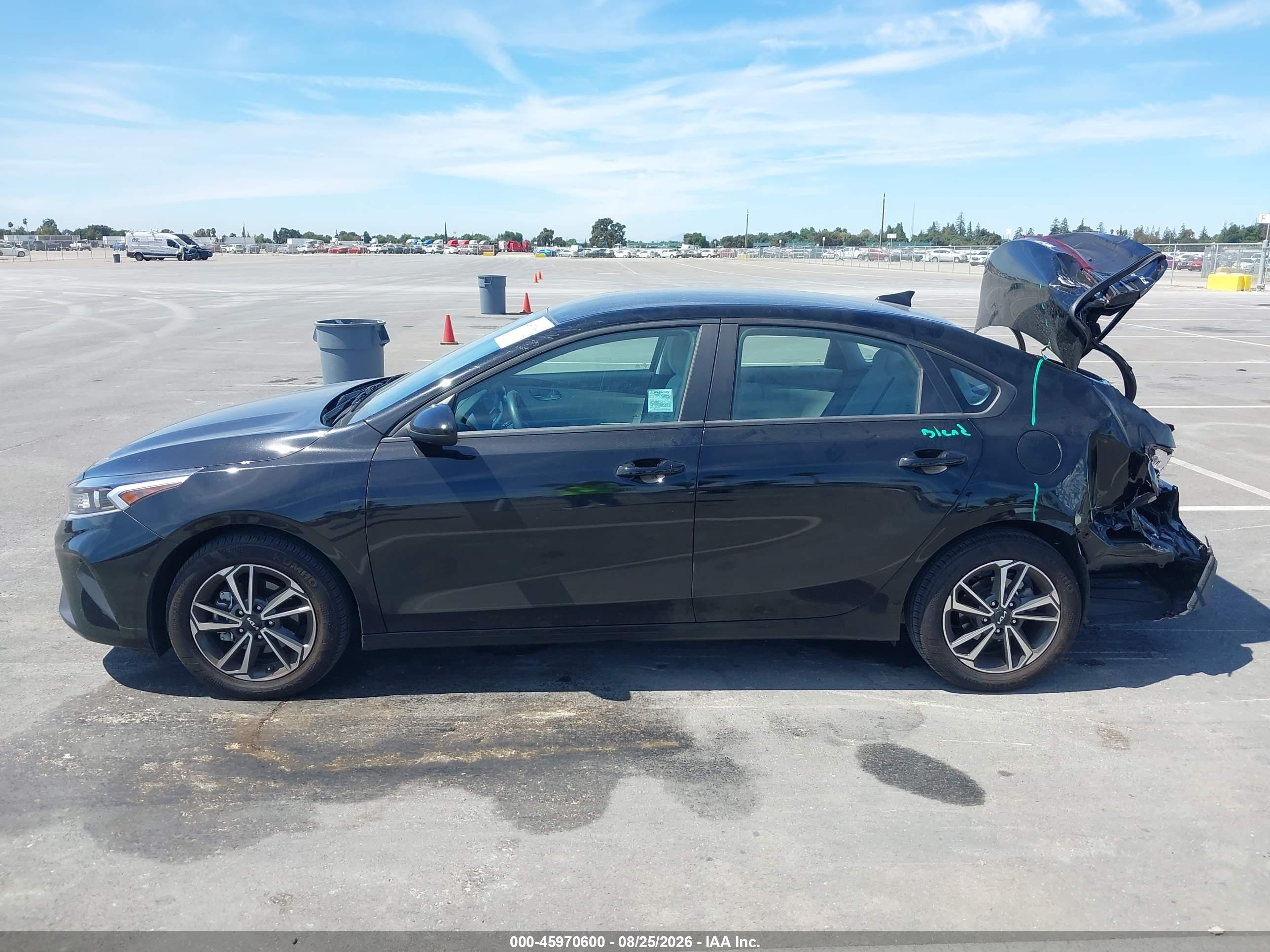 2023 KIA FORTE LXS