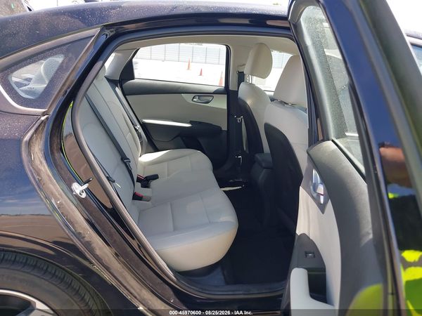 2023 KIA FORTE LXS