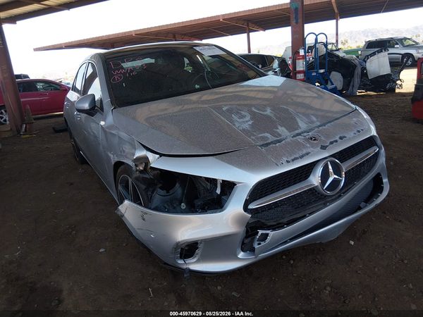 2021 MERCEDES-BENZ A 220 A220
