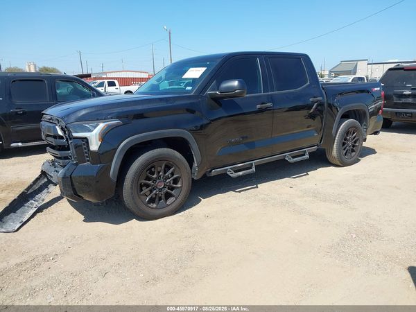 2022 TOYOTA TUNDRA SR5