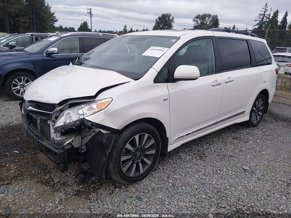 2020 TOYOTA SIENNA — I2