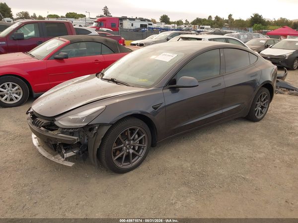 2021 TESLA MODEL 3 — I2