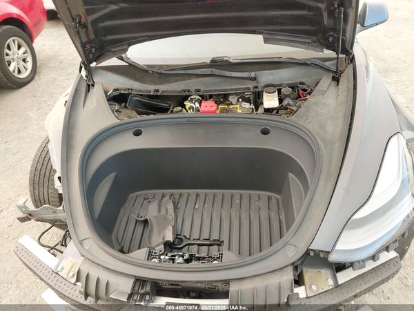 2021 TESLA MODEL 3 — I10