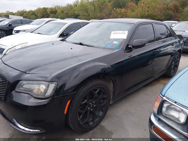 2016 CHRYSLER 300 — I2