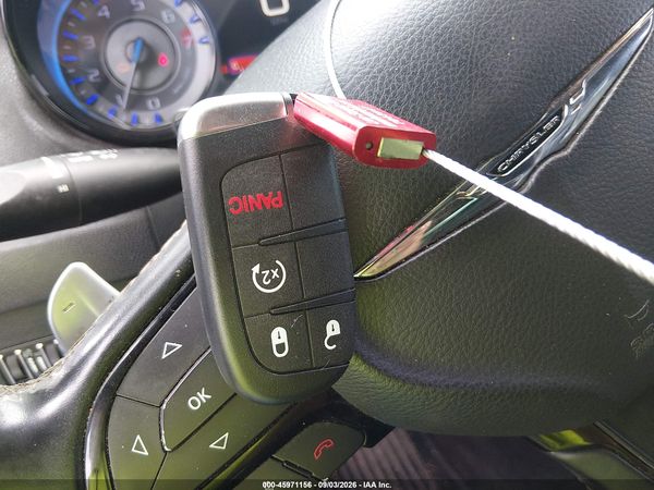 2016 CHRYSLER 300 300S — I11