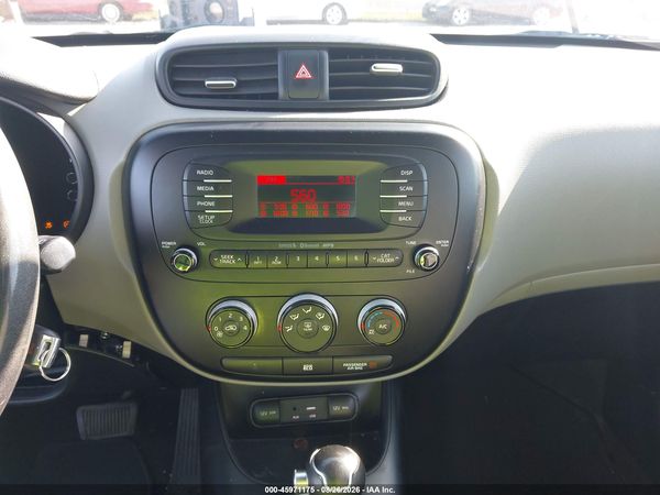 2016 KIA SOUL Plus — I152