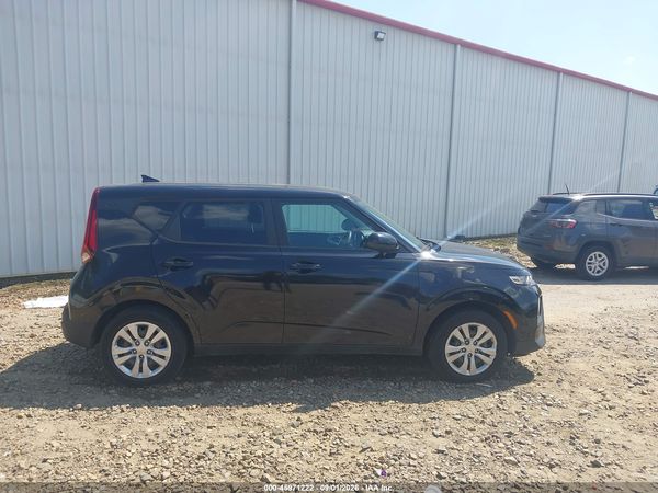 2022 KIA SOUL LX