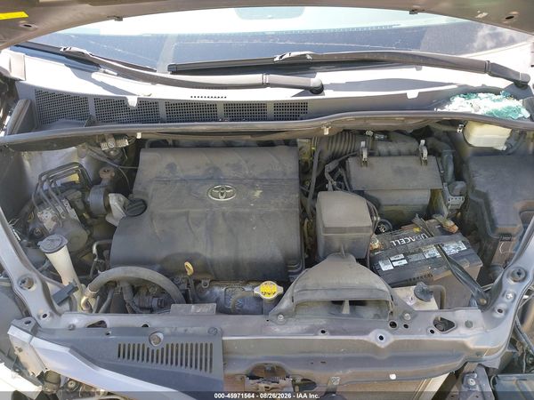 2016 TOYOTA SIENNA LE 8 PASSENGER — I10