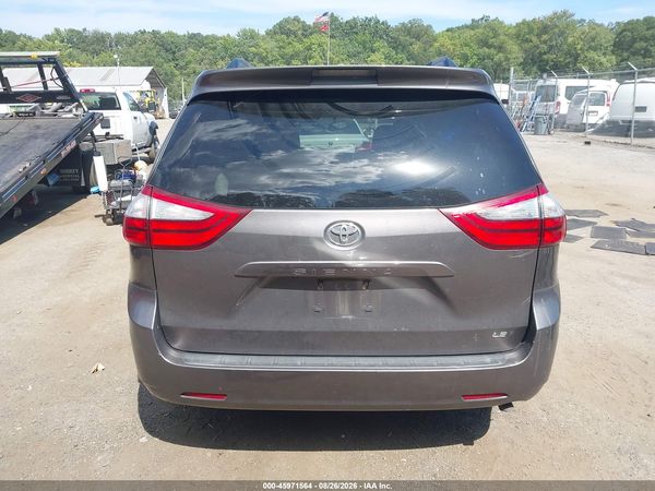 2016 TOYOTA SIENNA LE 8 PASSENGER — I119