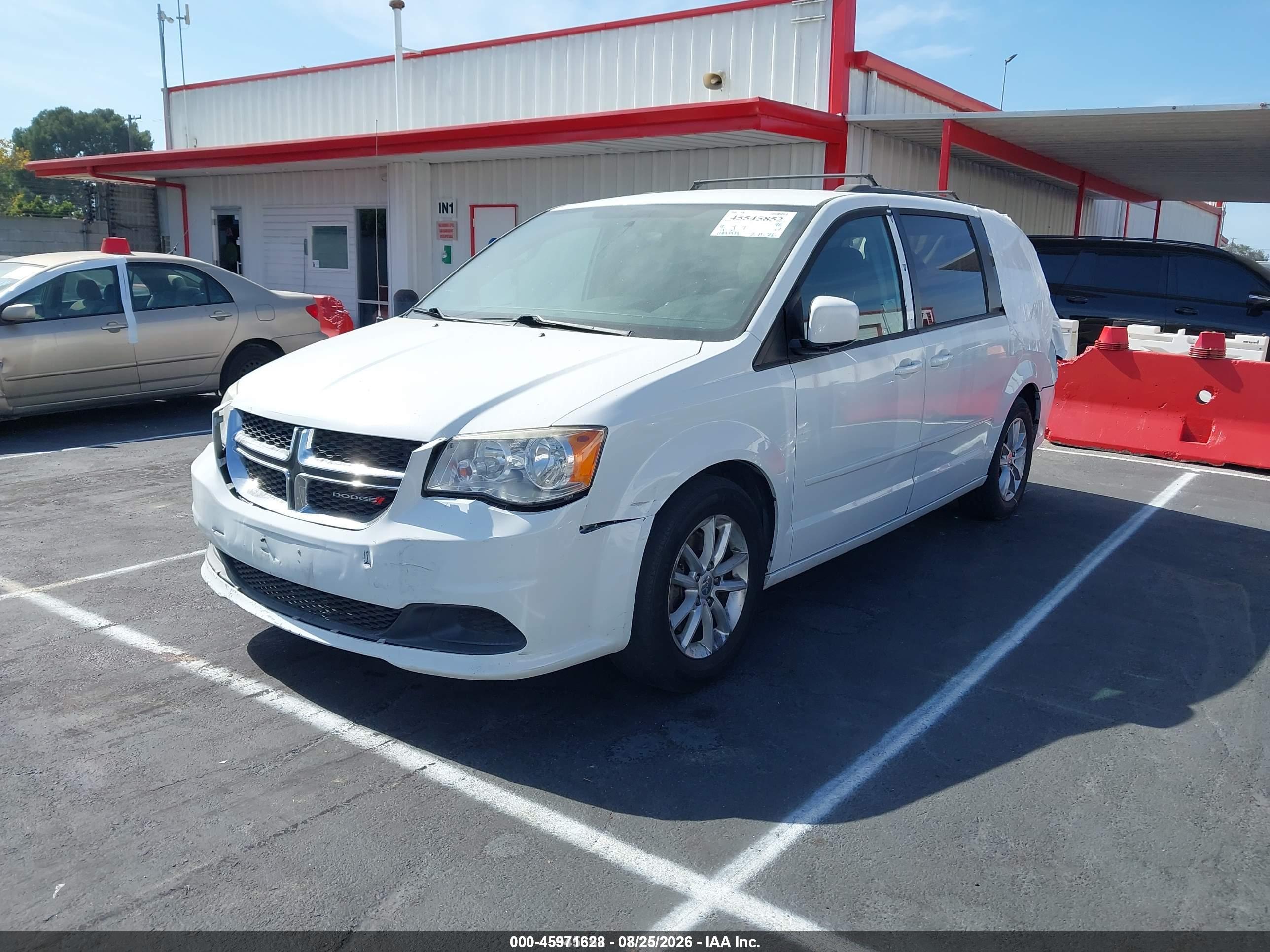 2016 DODGE GRAND CARAVAN SXT — I2