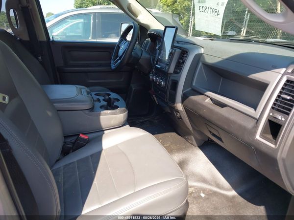 2017 RAM 1500 TRADESMAN  4X2 6'4 BOX — I5