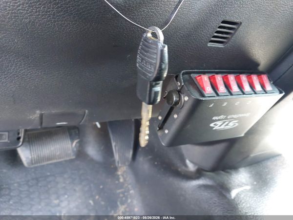 2017 RAM 1500 TRADESMAN  4X2 6'4 BOX — I11