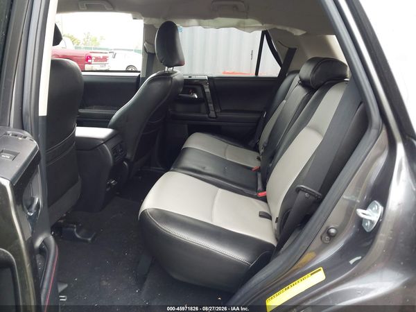 2016 TOYOTA 4RUNNER TRAIL — I8
