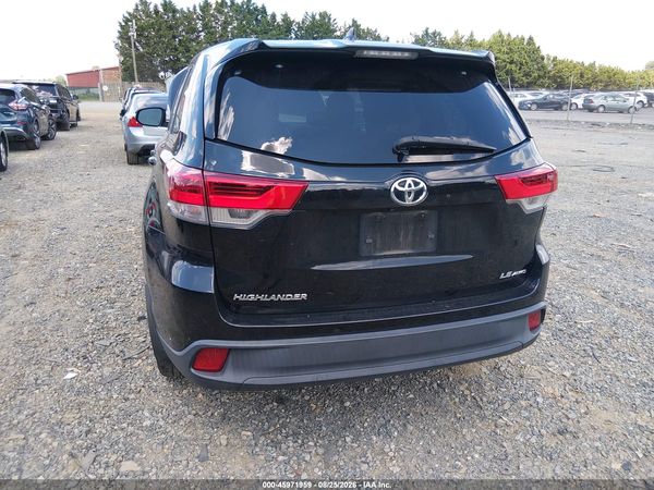 2017 TOYOTA HIGHLANDER LE PLUS