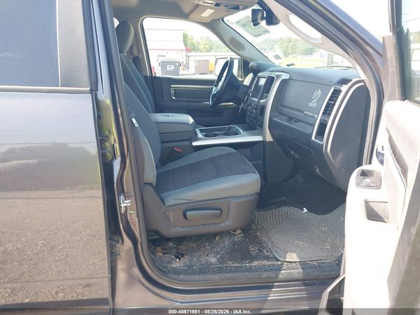 2017 RAM 1500 BIG HORN  4X4 6'4 BOX