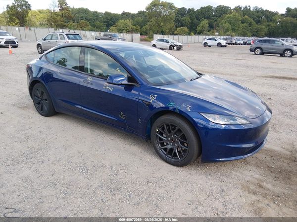 2025 TESLA MODEL 3 — I1