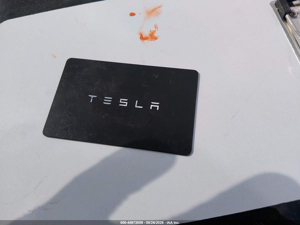 2025 TESLA MODEL 3 — I11