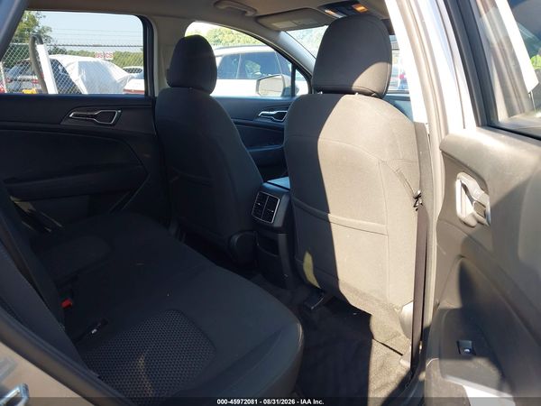 2023 KIA SPORTAGE LX — I8