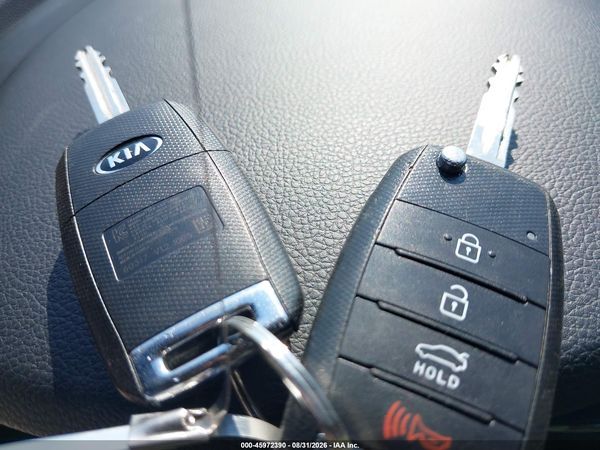 2017 KIA FORTE LX