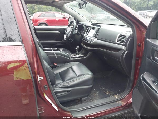2016 TOYOTA HIGHLANDER XLE V6