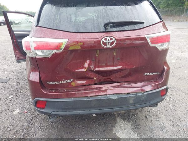 2016 TOYOTA HIGHLANDER XLE V6