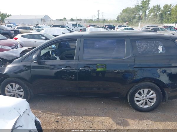2016 KIA SEDONA L — I117