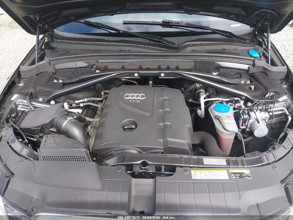 2015 AUDI Q5 2.0T PREMIUM — I10