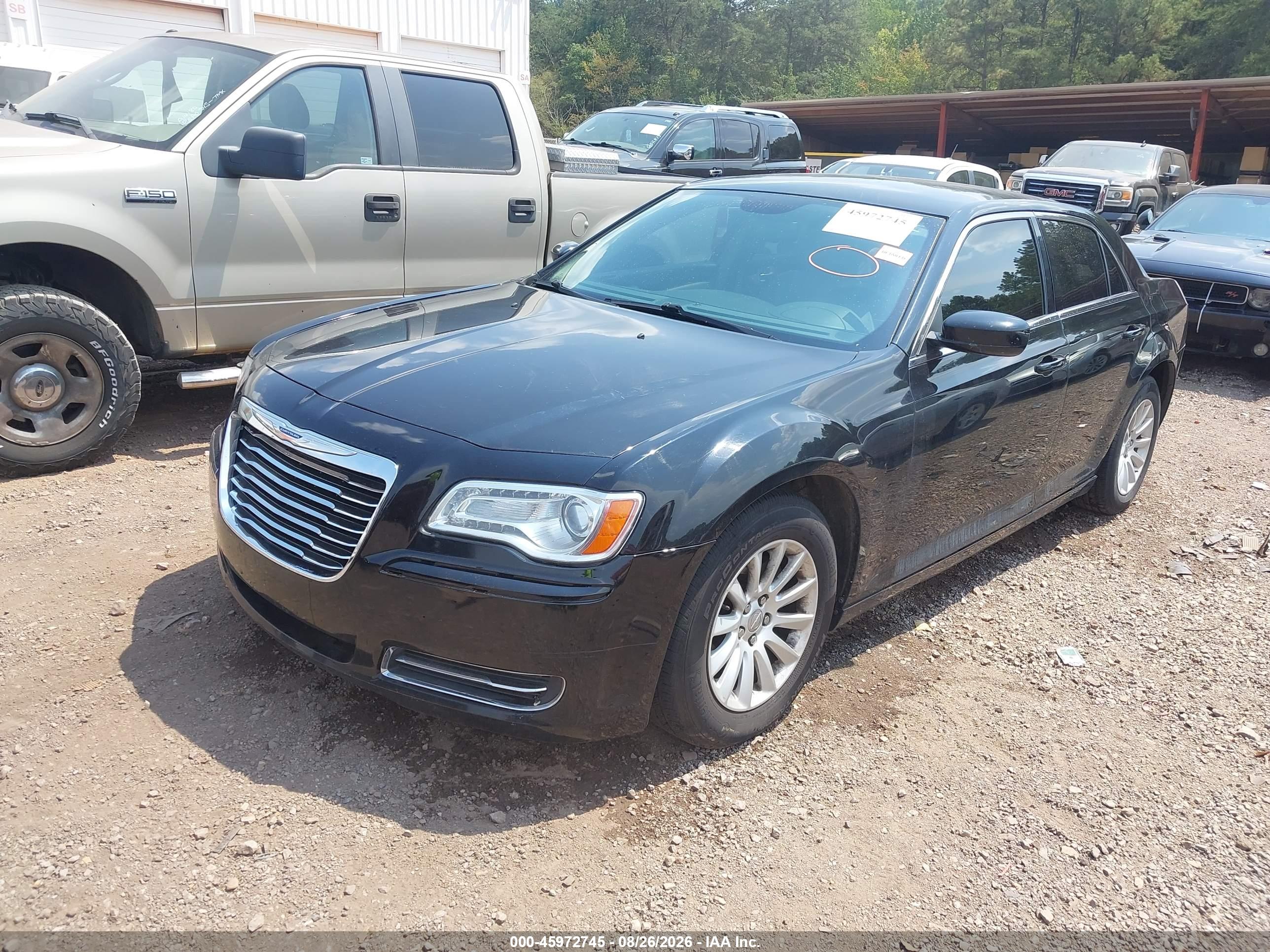 2013 CHRYSLER 300 Base/Limited