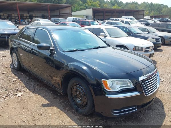 2013 CHRYSLER 300 Base/Limited