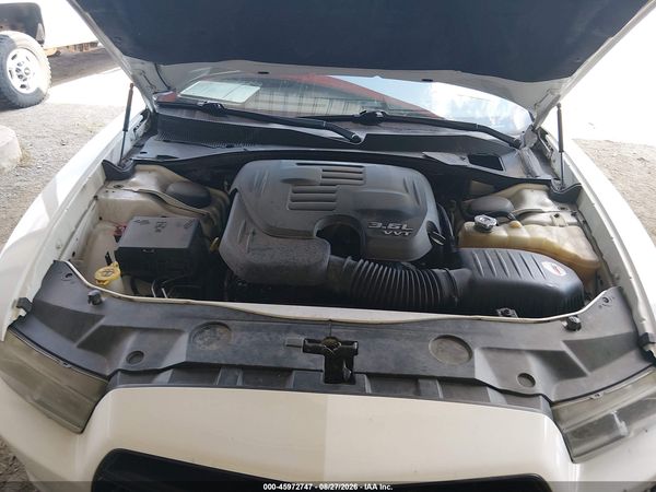 2013 DODGE CHARGER SXT PLUS — I10