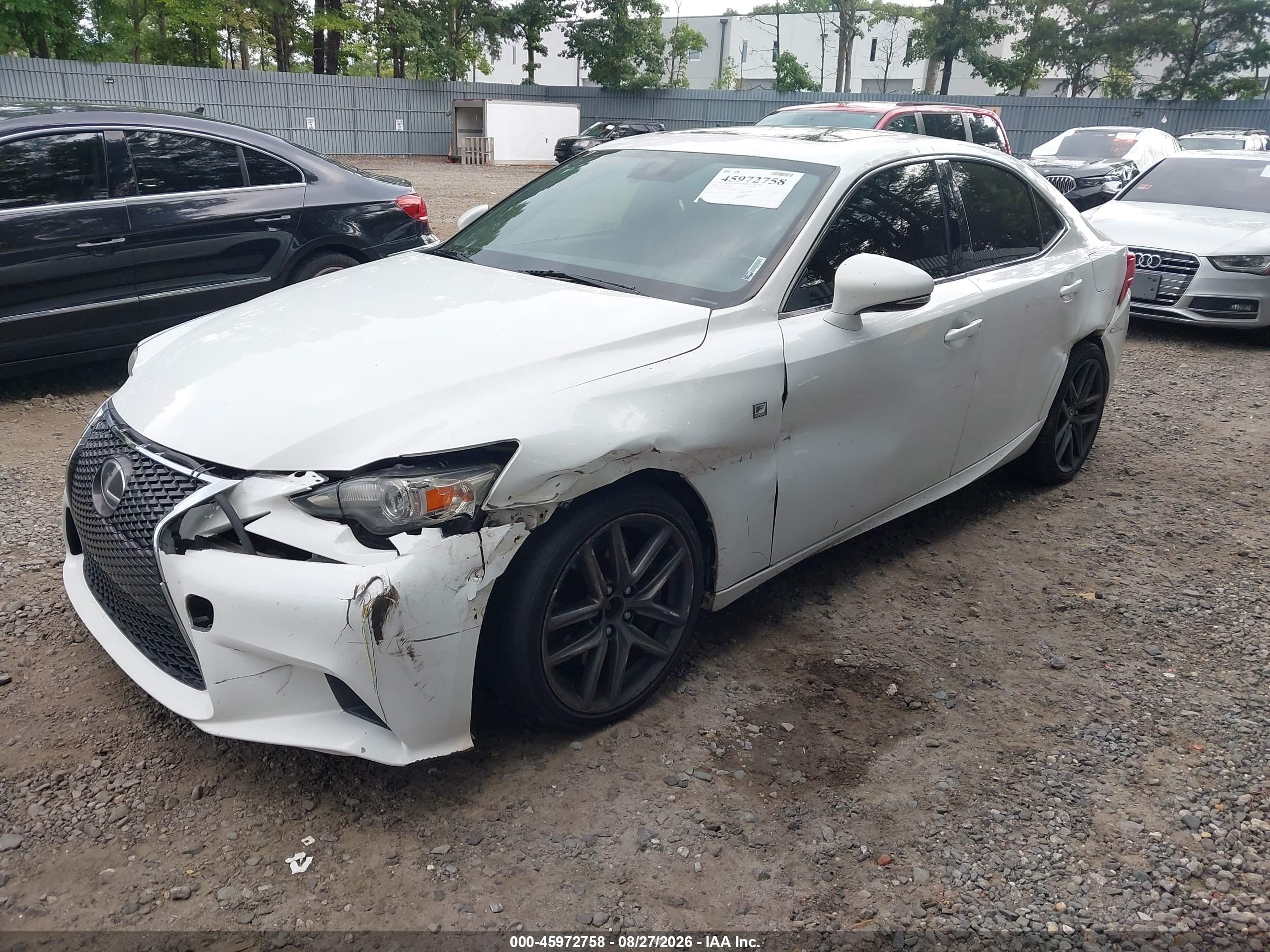2016 LEXUS IS 300 — I2
