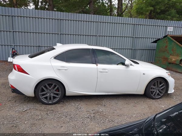 2016 LEXUS IS 300 — I116