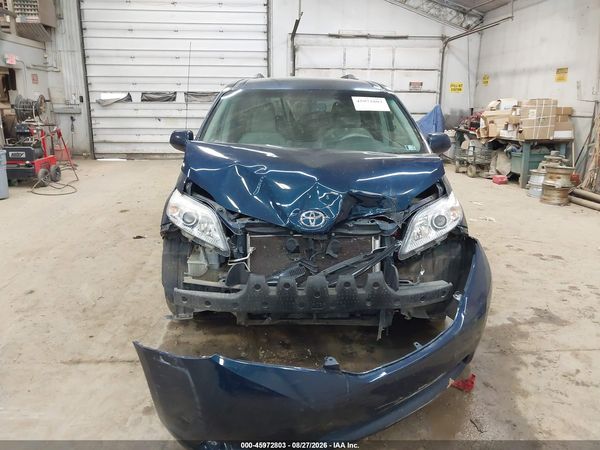 2012 TOYOTA SIENNA LE V6 8 PASSENGER