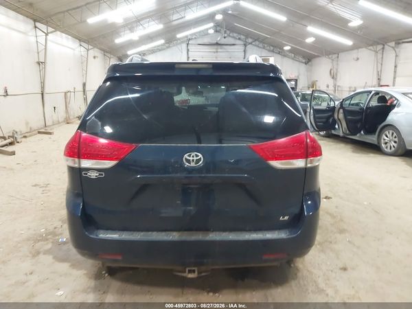 2012 TOYOTA SIENNA LE V6 8 PASSENGER