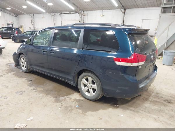 2012 TOYOTA SIENNA LE V6 8 PASSENGER
