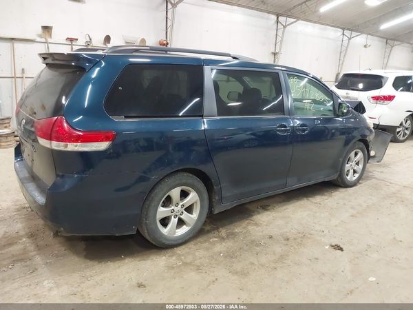 2012 TOYOTA SIENNA LE V6 8 PASSENGER