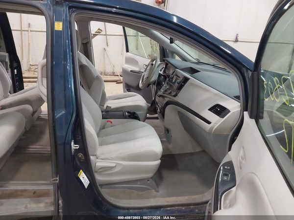 2012 TOYOTA SIENNA LE V6 8 PASSENGER