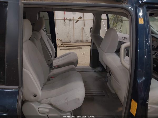 2012 TOYOTA SIENNA LE V6 8 PASSENGER
