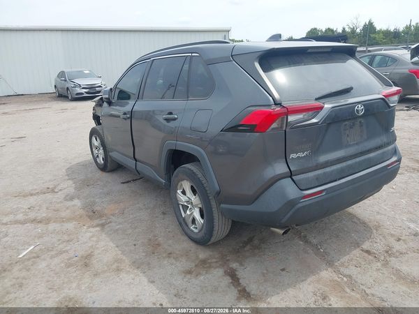 2021 TOYOTA RAV4 XLE — I3